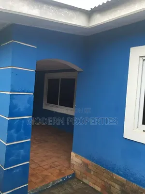 3bdrm House in Modern Properties, Lashibi for rent