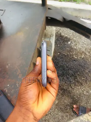 Apple iPhone 11 64 GB Black