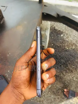 Apple iPhone 11 64 GB Black