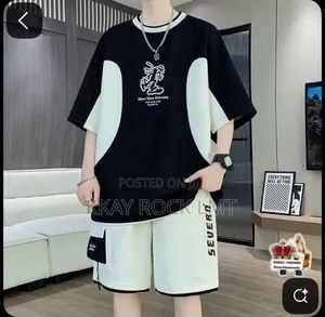 Casual-Oversize T Shirt and Wide-Leg Shorts.