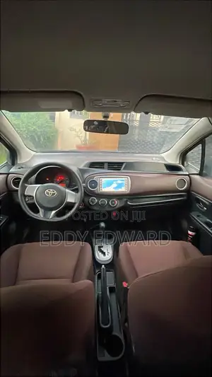 Toyota Vitz 2012 Brown