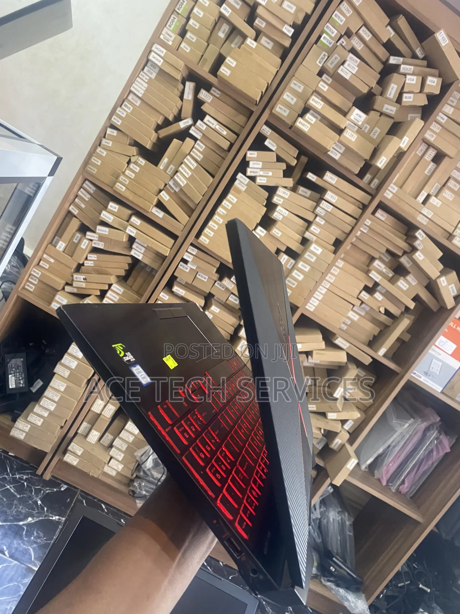 Laptop HP Omen 15 16GB Intel Core i5 HDD+SSD 1T