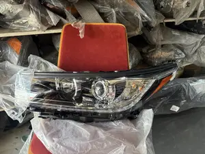 Toyota Highlander 2017,2018,2019,2020 Headlight