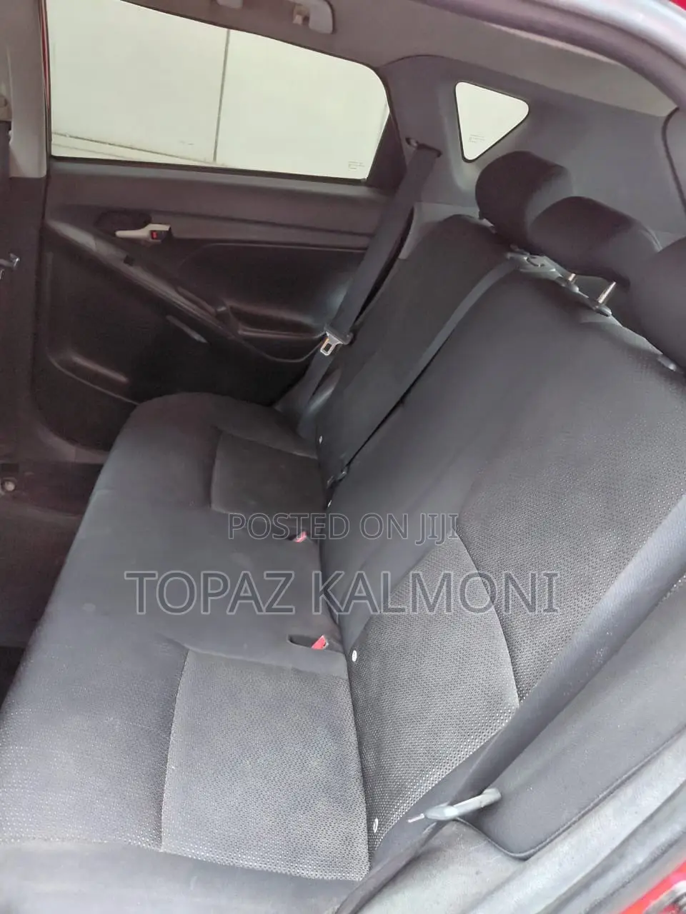 Pontiac Vibe 2010 Red