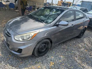 Hyundai Accent SE Sedan 2016 Gray