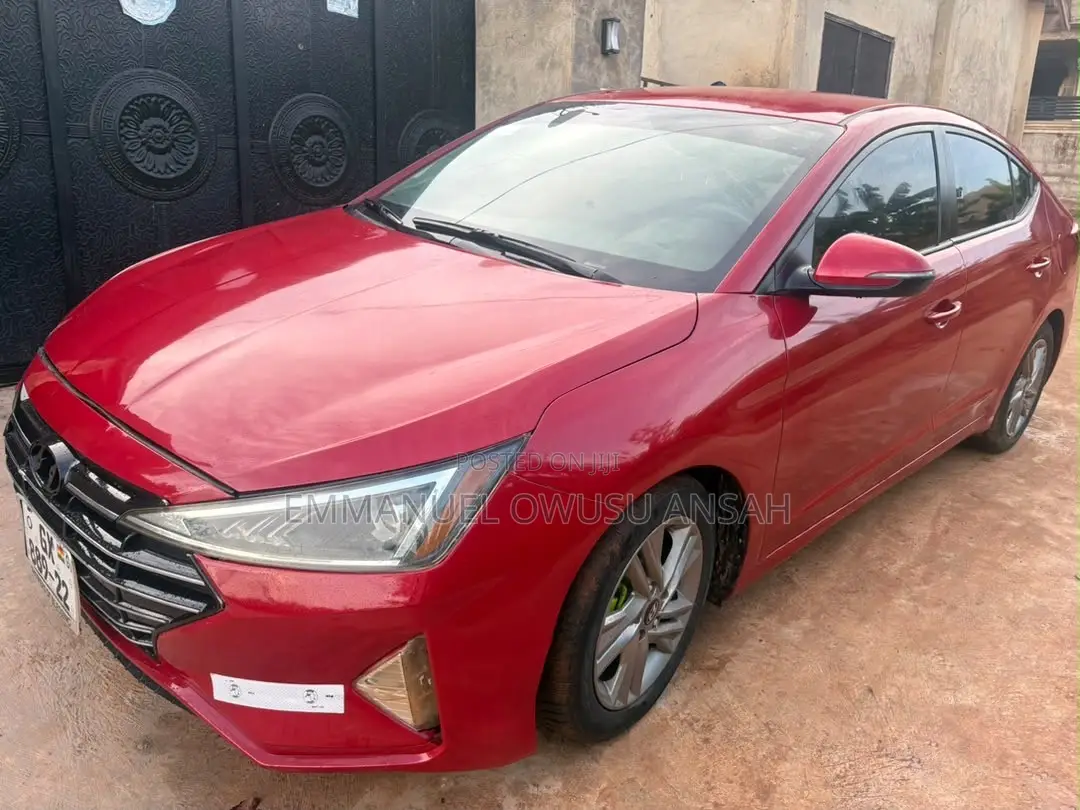 Hyundai Elantra 2019 Red