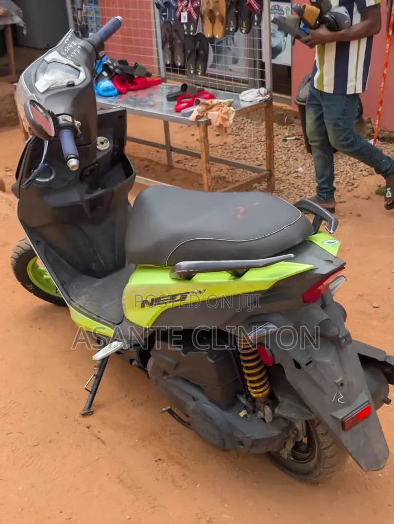 Yamaha Majesty 2024 Green