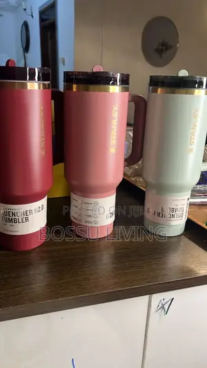 Original Stanley Quencher H2.0 FlowState Tumbler 40oz (1.18L)
