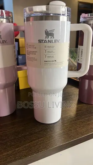 Original Stanley Quencher H2.0 FlowState Tumbler 40oz (1.18L)