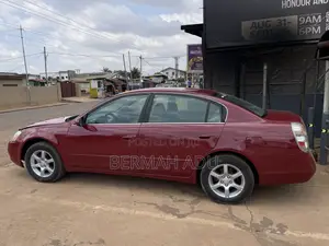 Nissan Altima 2.5 Automatic 2002 Red