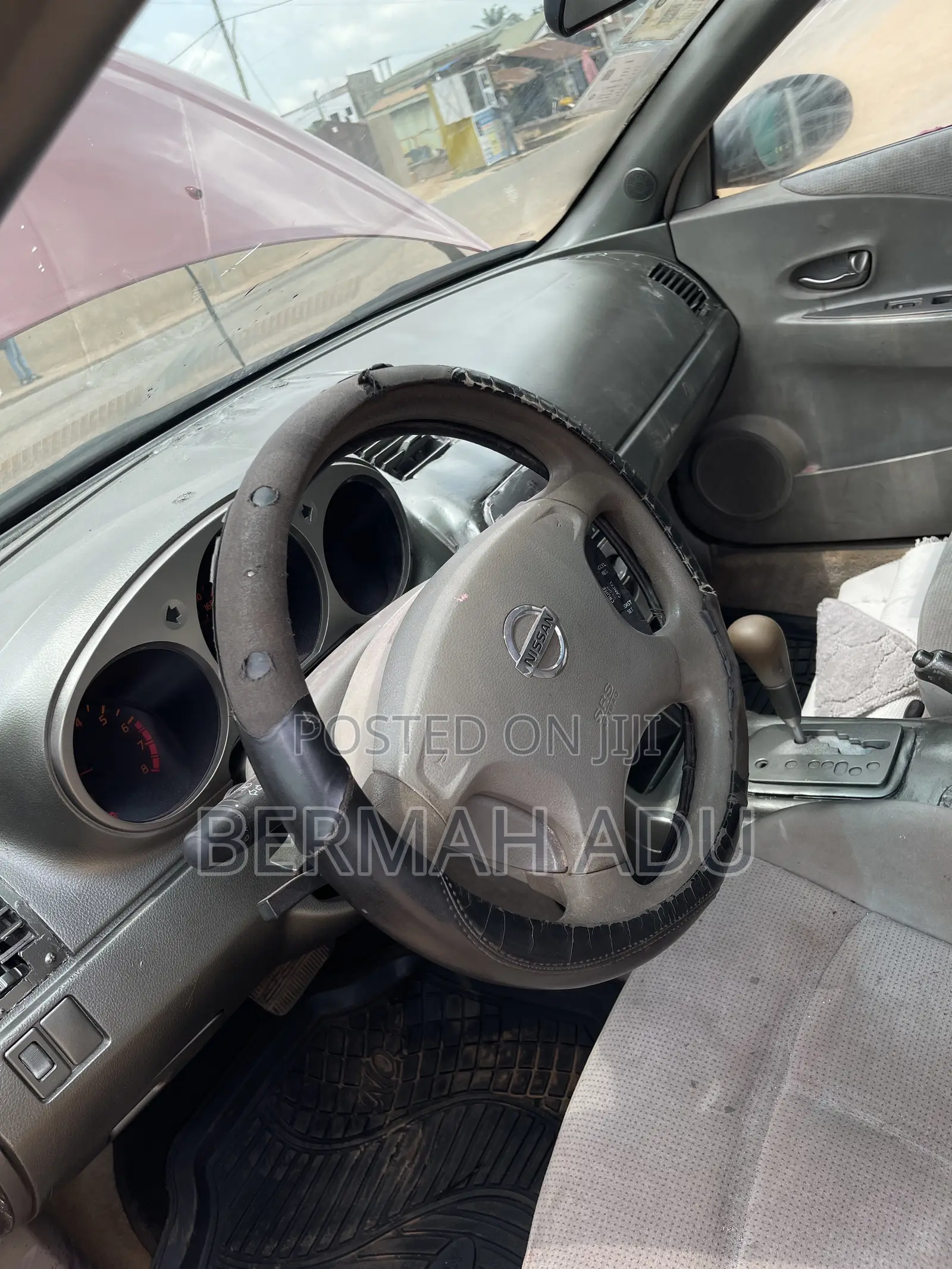 Nissan Altima 2.5 Automatic 2002 Red