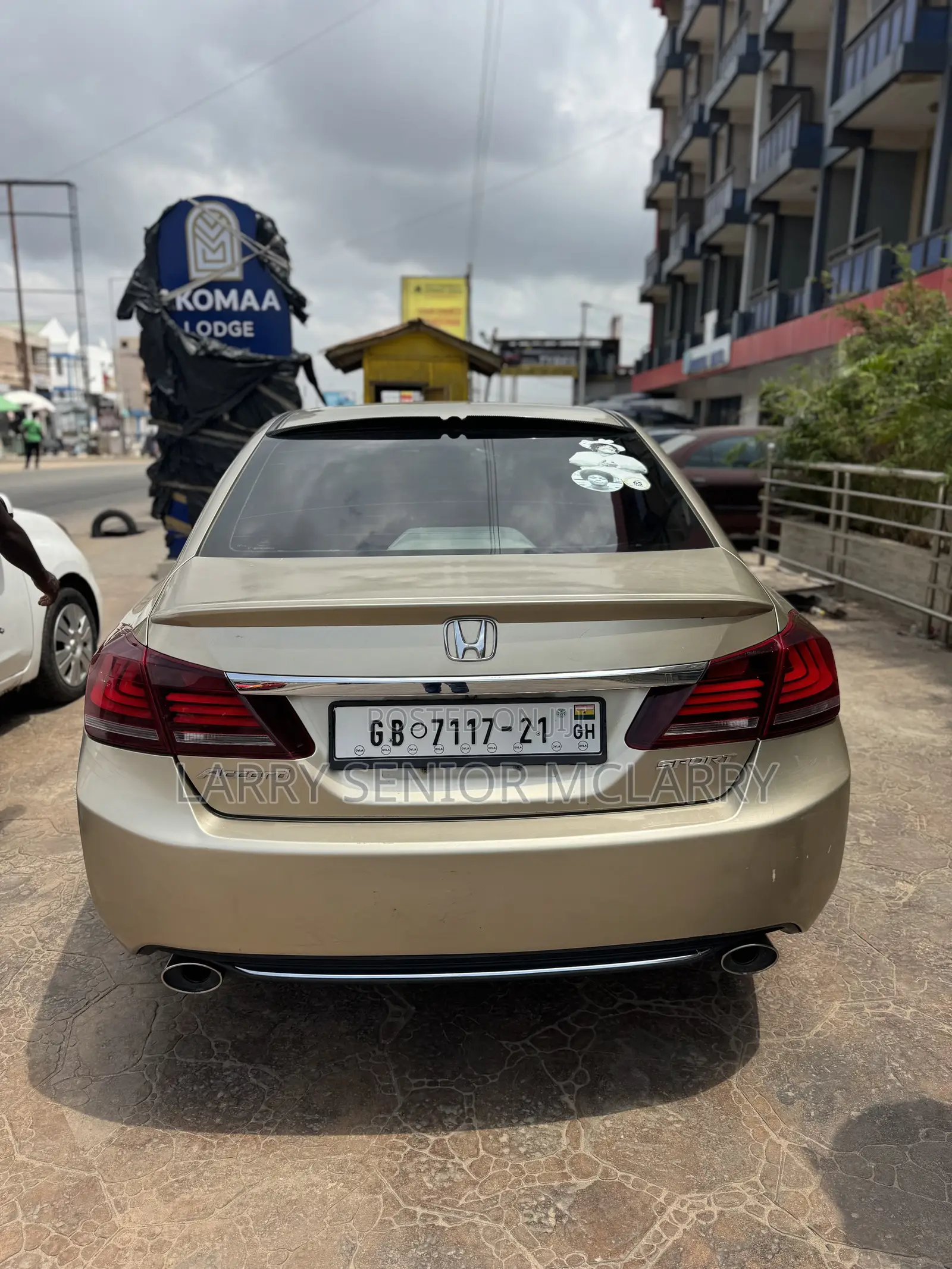 Honda Accord Sport 4dr Sedan (2.4L 4cyl 6M) 2015 Gold