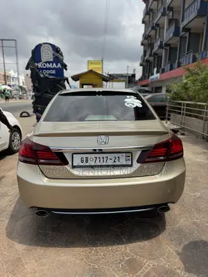 Honda Accord Sport 4dr Sedan (2.4L 4cyl 6M) 2015 Gold