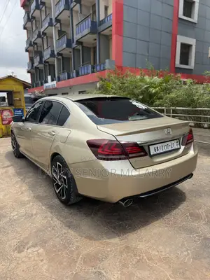 Honda Accord Sport 4dr Sedan (2.4L 4cyl 6M) 2015 Gold
