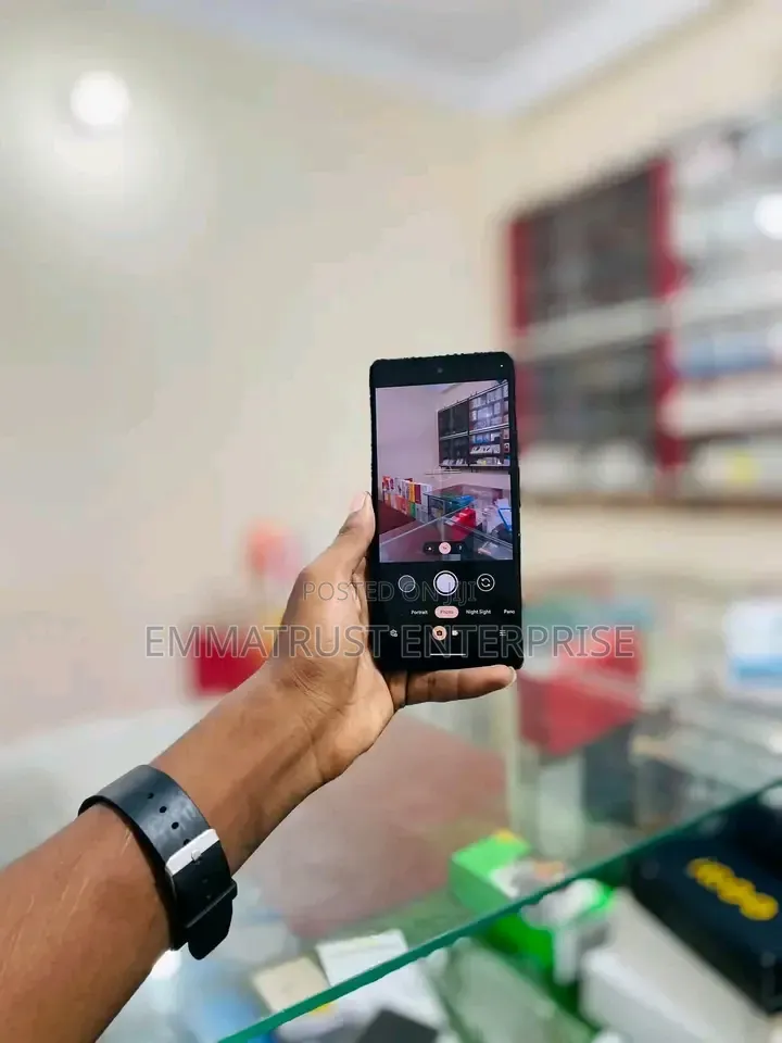 New Google Pixel 6a 128 GB Black