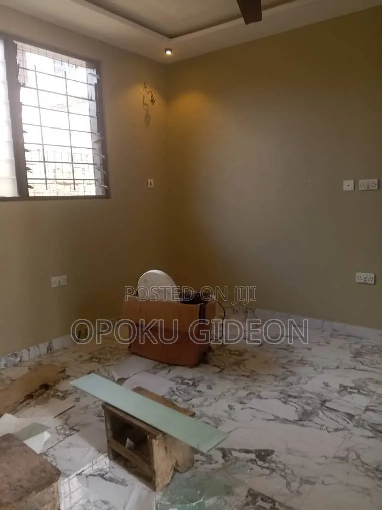 1bdrm Room & Parlour in Canada, Olebu for rent