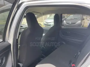 Toyota Vitz 1.3 AWD 3dr 2017 Silver
