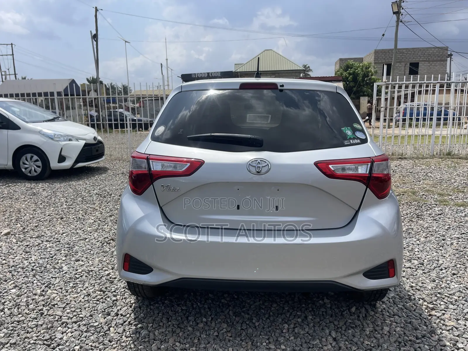Toyota Vitz 1.3 AWD 3dr 2017 Silver