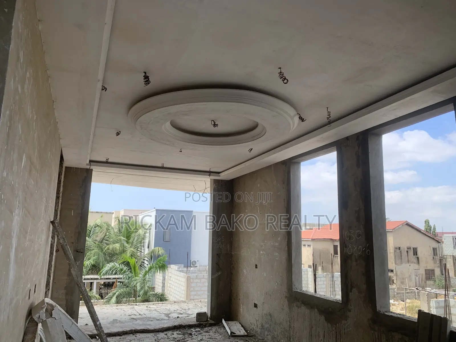 4bdrm Townhouse/Terrace in Spintex for sale