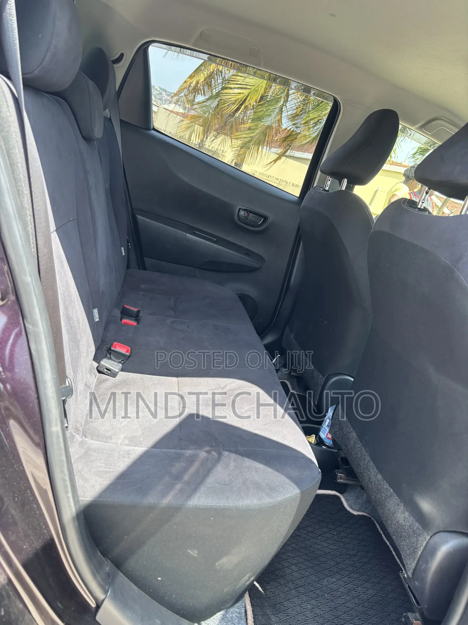 Toyota Vitz 1.3 AWD 3dr 2014 Purple