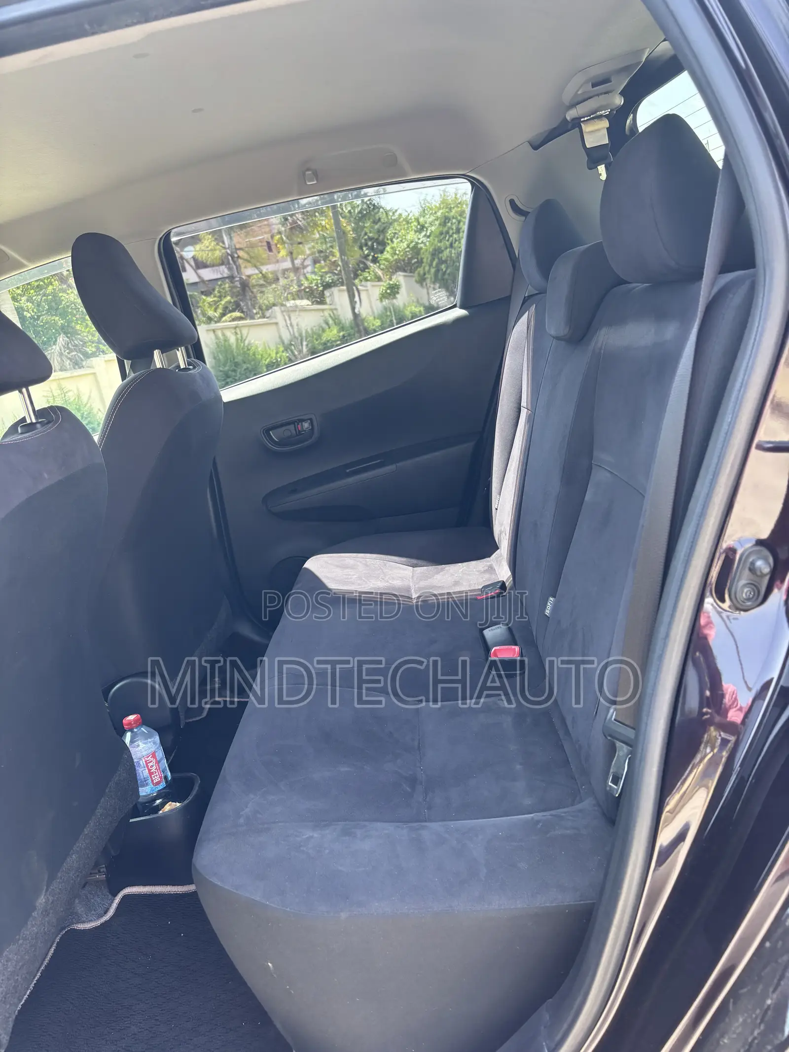Toyota Vitz 1.3 AWD 3dr 2014 Purple