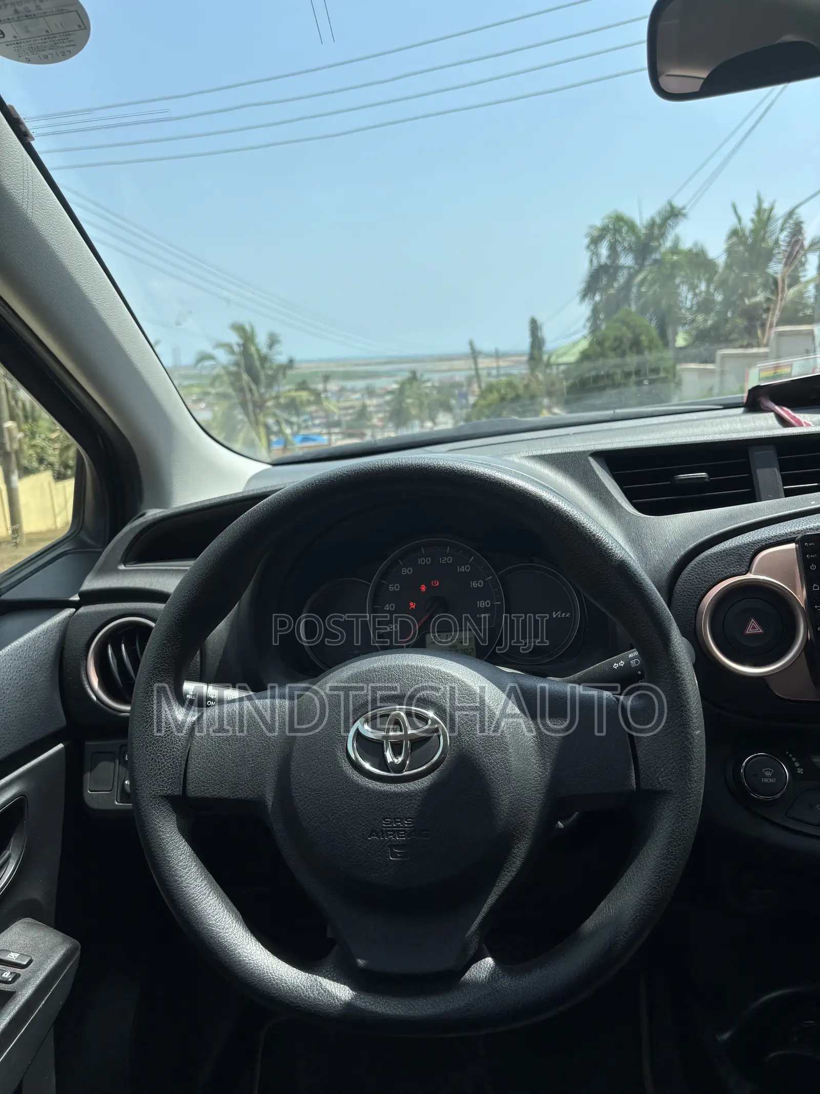 Toyota Vitz 1.3 AWD 3dr 2014 Purple