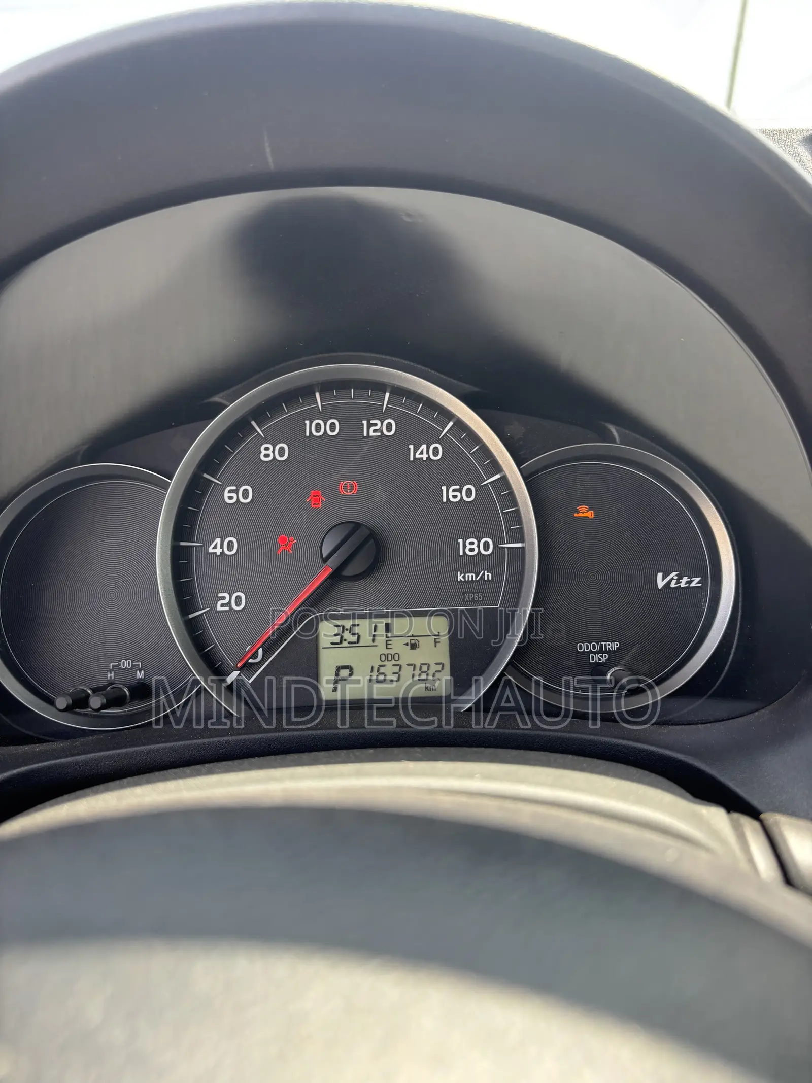 Toyota Vitz 1.3 AWD 3dr 2014 Purple