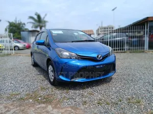 Toyota Vitz 1.3 FWD 5dr 2015 Blue