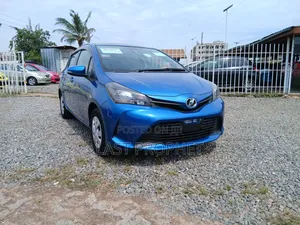 Toyota Vitz 1.3 FWD 5dr 2015 Blue