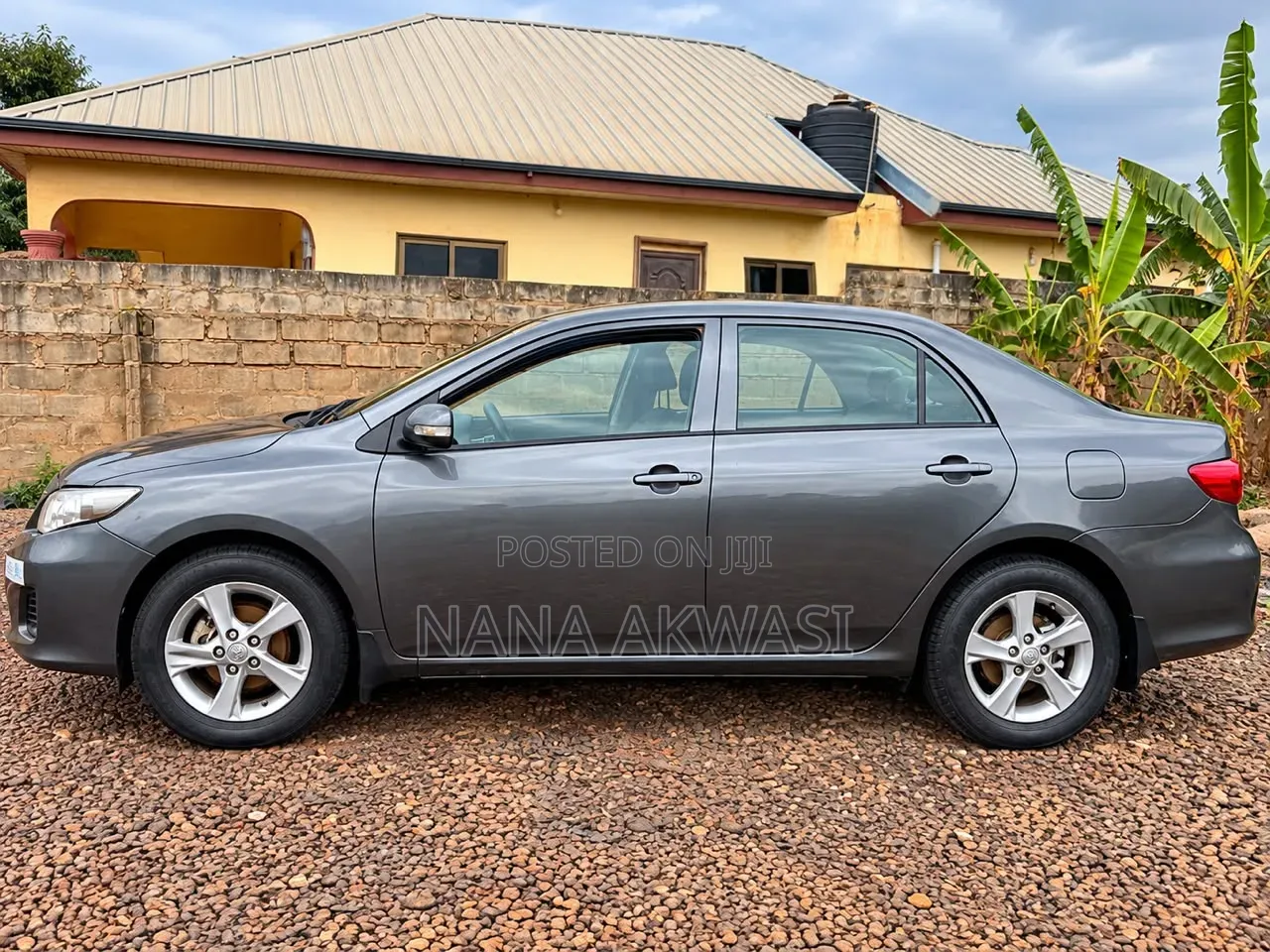 Toyota Corolla L 4dr Sedan (1.8L 4cyl 4A) 2015 Gray