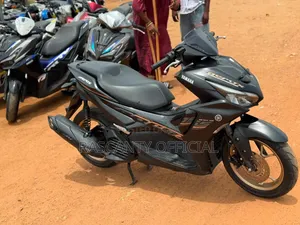 Yamaha Aerox 2024 Gray