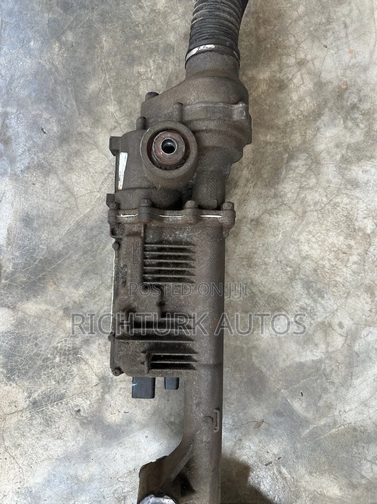 F150 Steering Rack 2015-2018 (Small Whole )