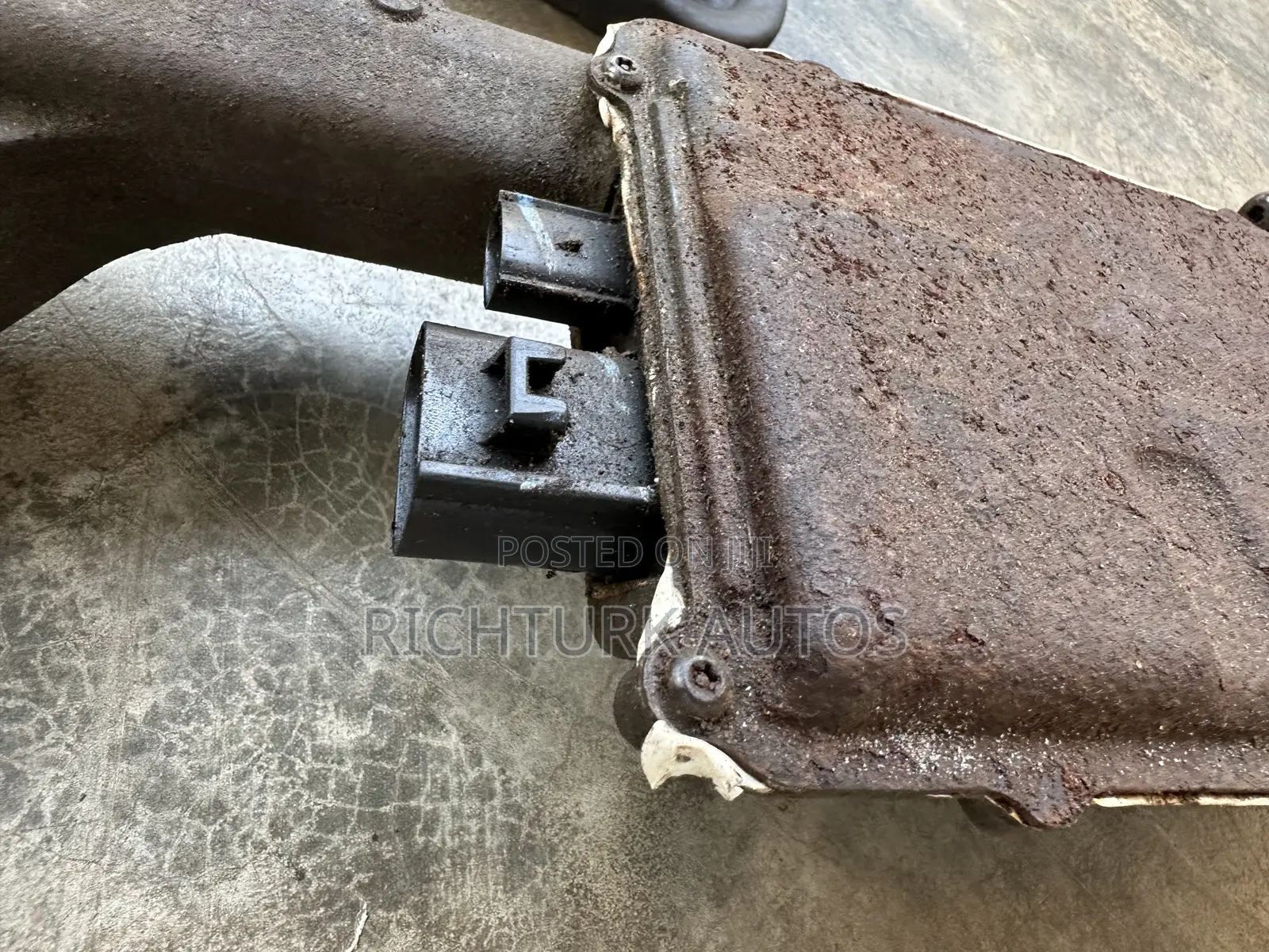 F150 Steering Rack 2015-2018 (Small Whole )
