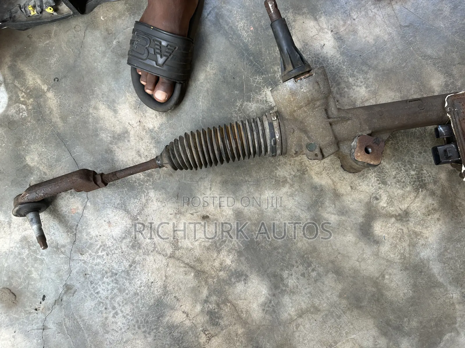 F150 Steering Rack 2015-2018 (Small Whole )