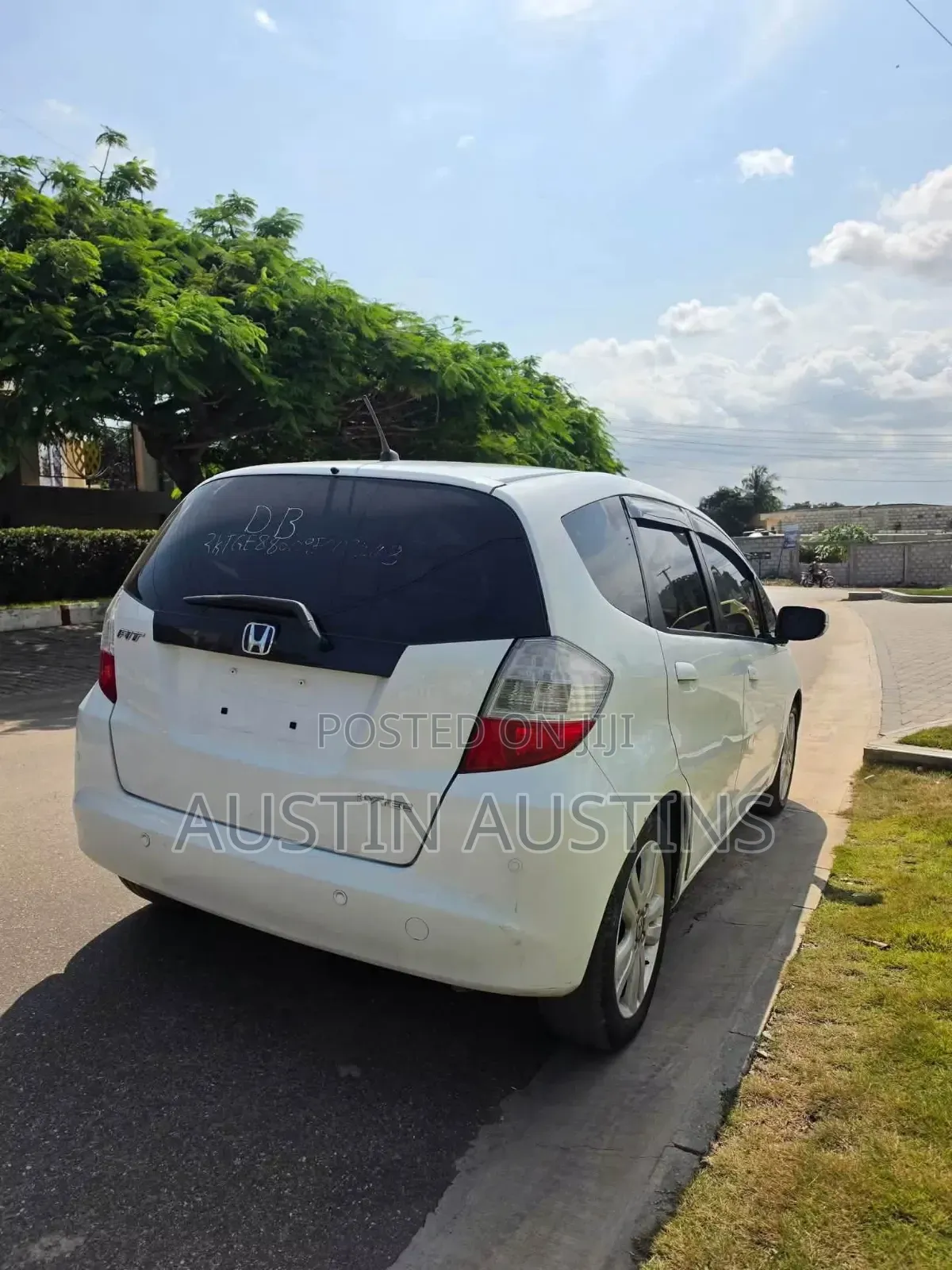 Honda Fit 2012 White