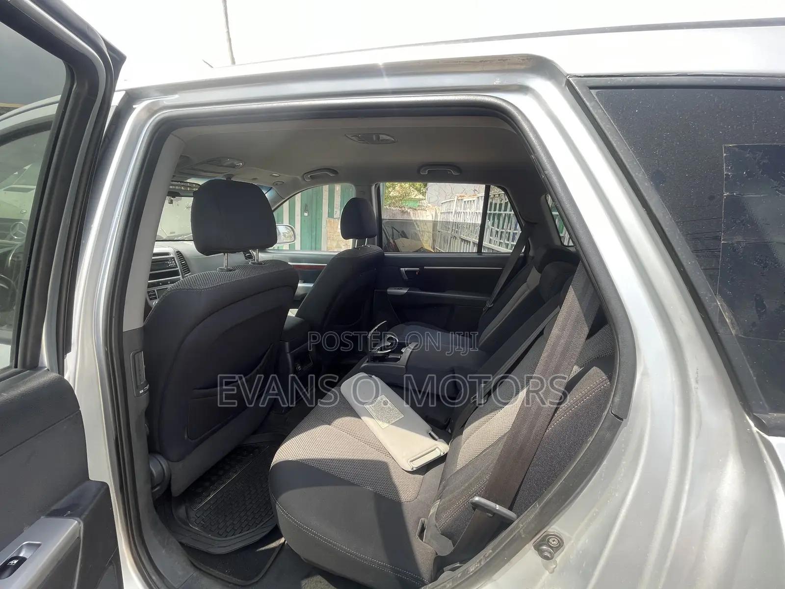 Hyundai Santa Fe Limited 2010 Silver