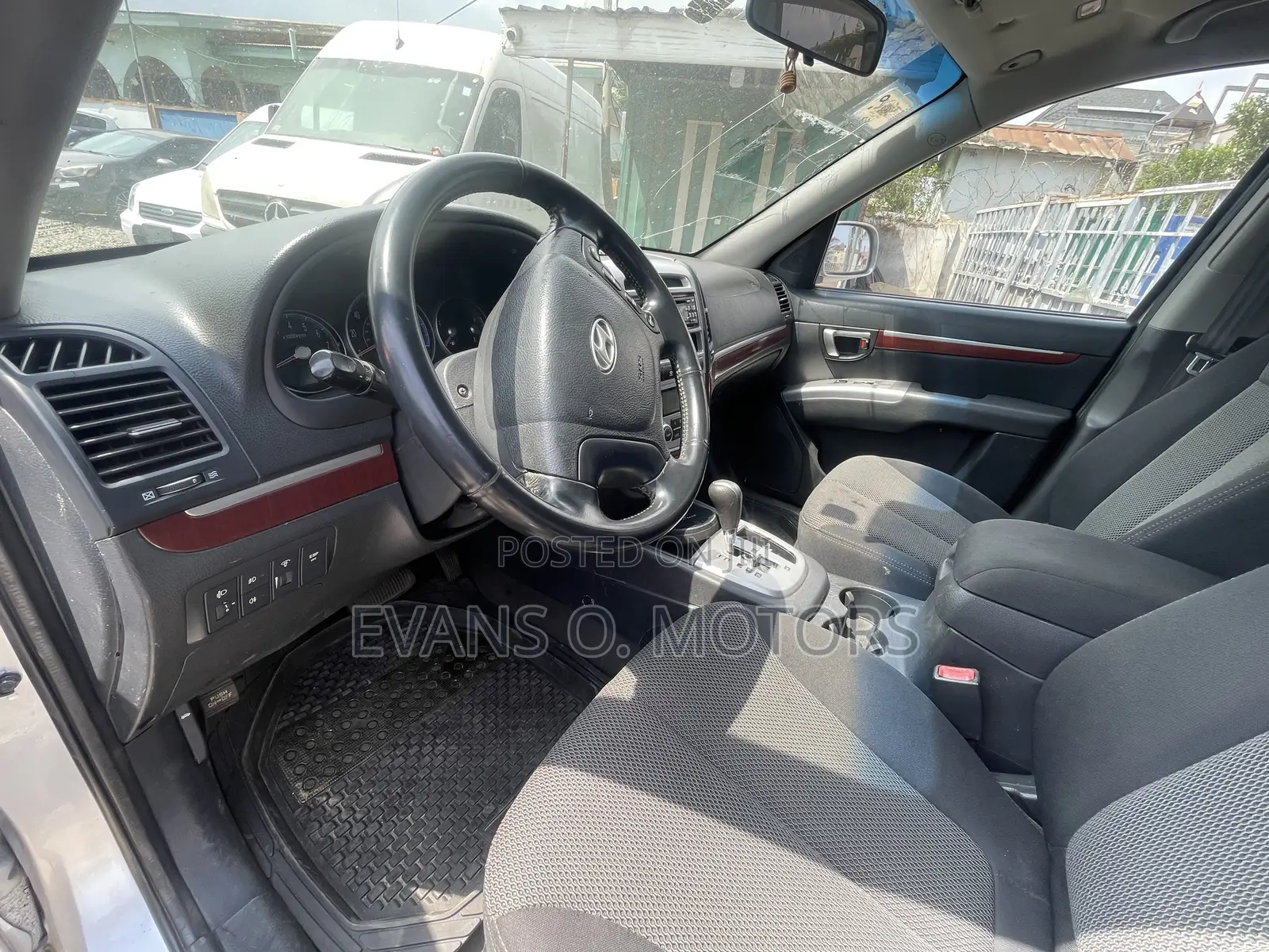 Hyundai Santa Fe Limited 2010 Silver
