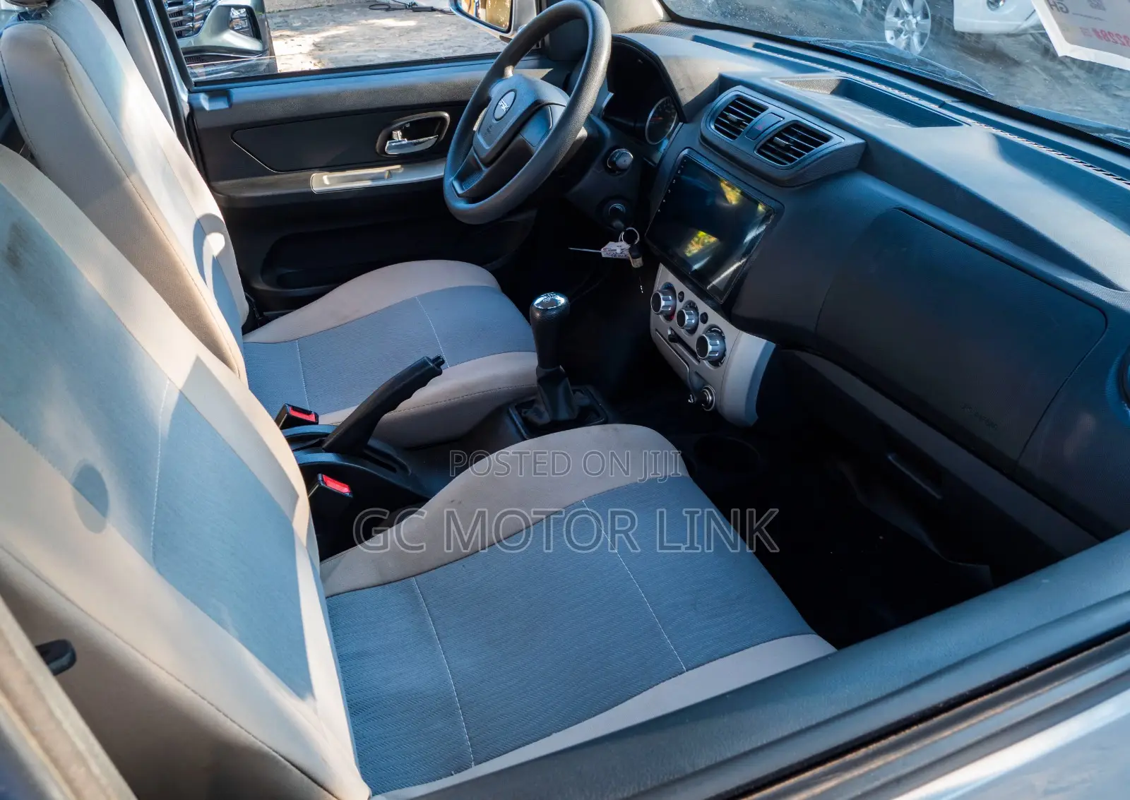 New Dongfeng Captain 2024 Gray