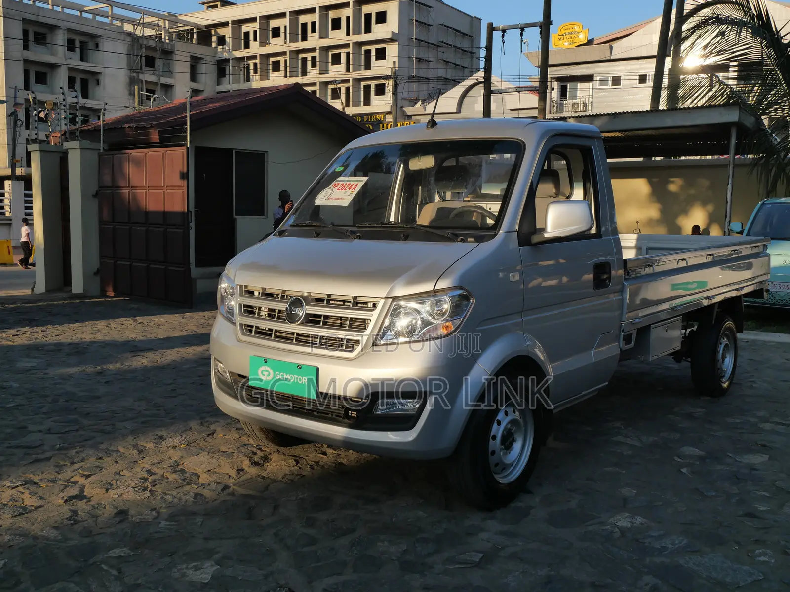 New Dongfeng Captain 2024 Gray