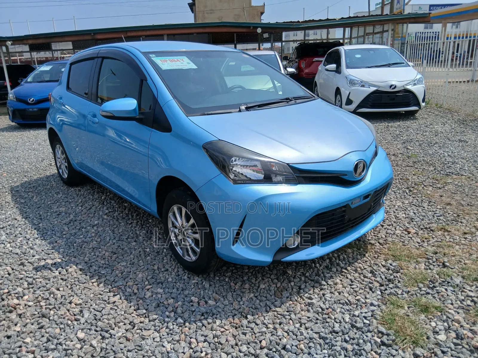 Toyota Vitz 1.3 AWD 5dr 2016 Blue