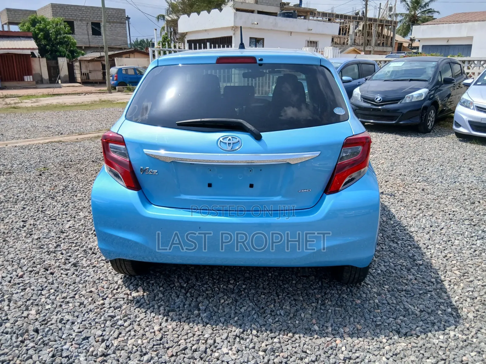 Toyota Vitz 1.3 AWD 5dr 2016 Blue