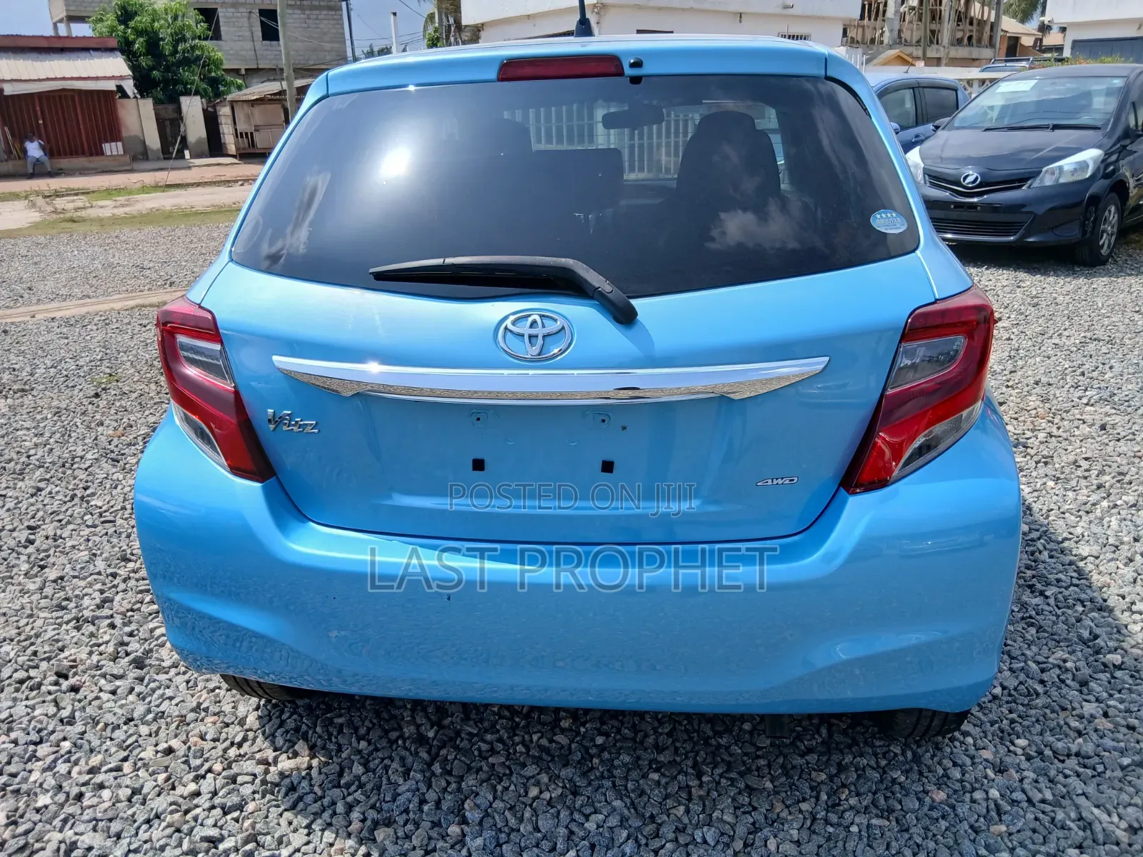 Toyota Vitz 1.3 AWD 5dr 2016 Blue