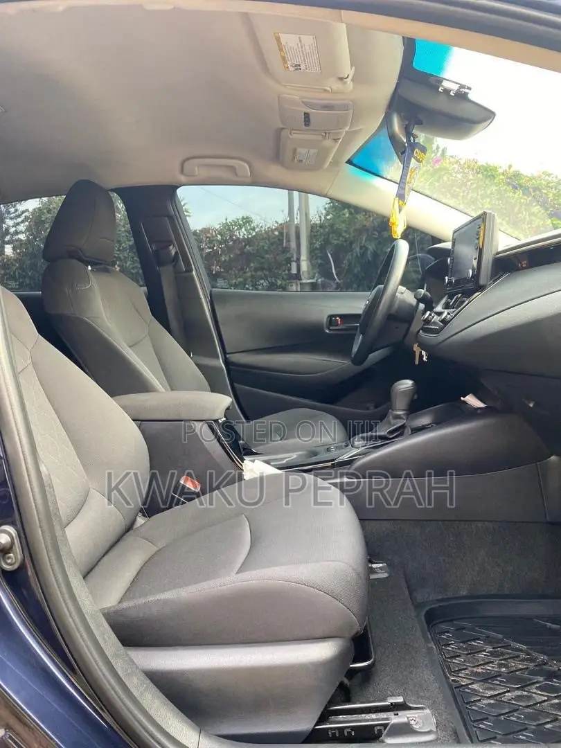 Toyota Corolla LE 2022