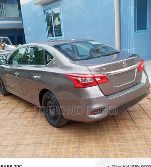 Nissan Sentra 2016 Gray