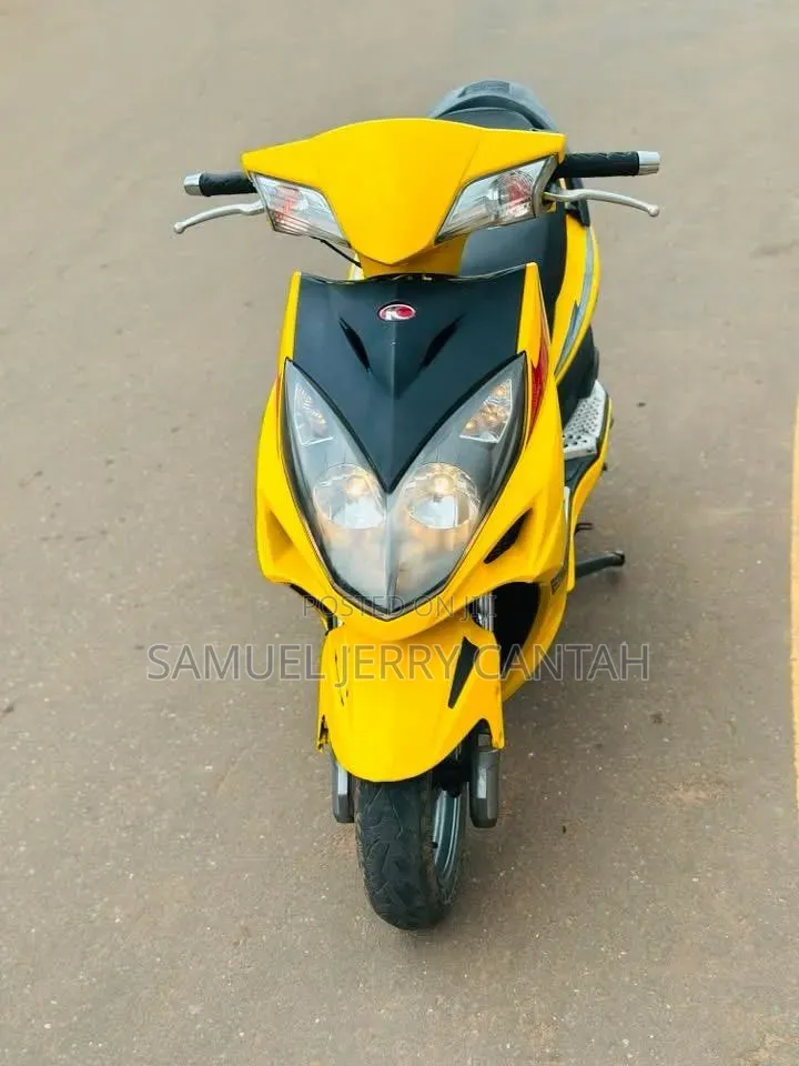 Kymco Xciting 2002 Yellow