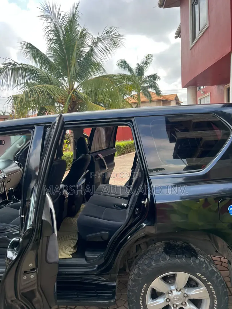 Toyota Land Cruiser Prado 2.8 D-4D 2015 Black