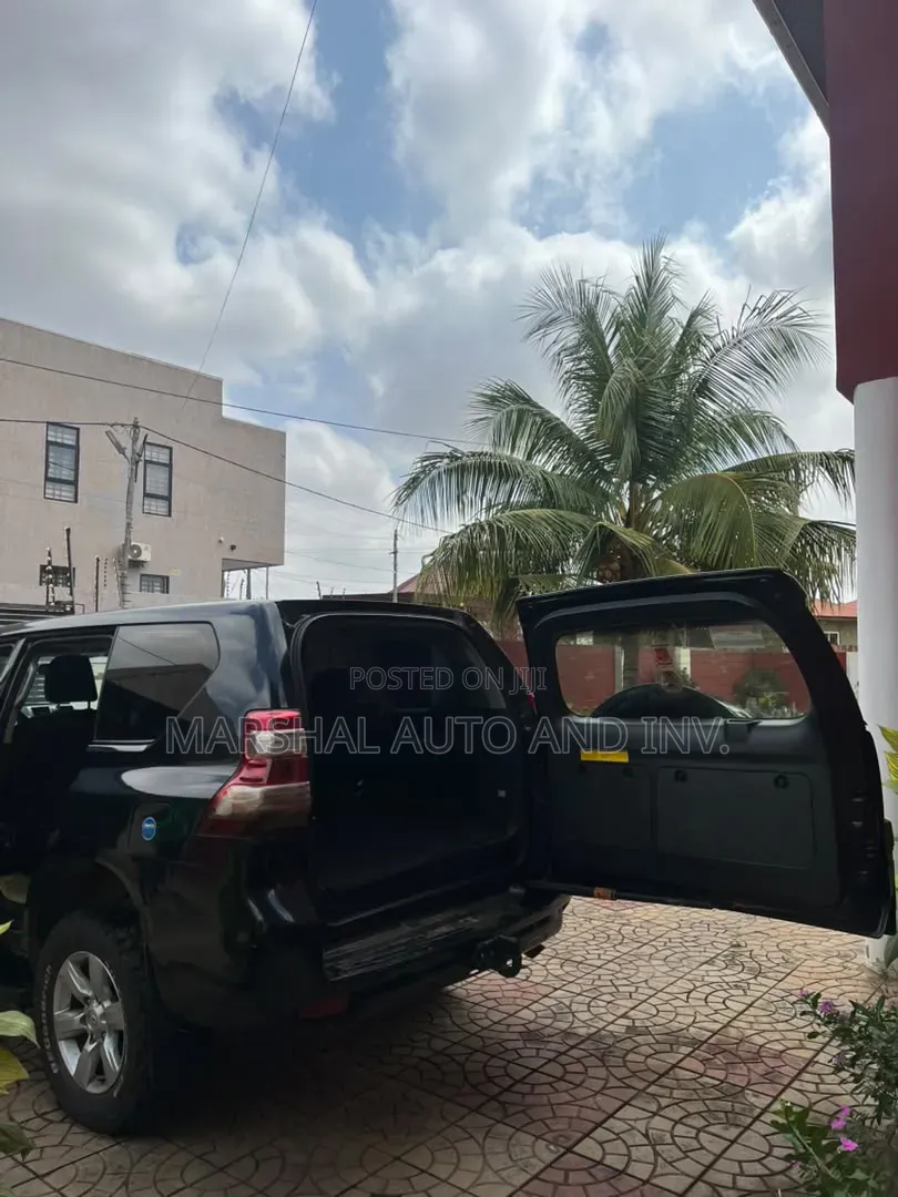 Toyota Land Cruiser Prado 2.8 D-4D 2015 Black