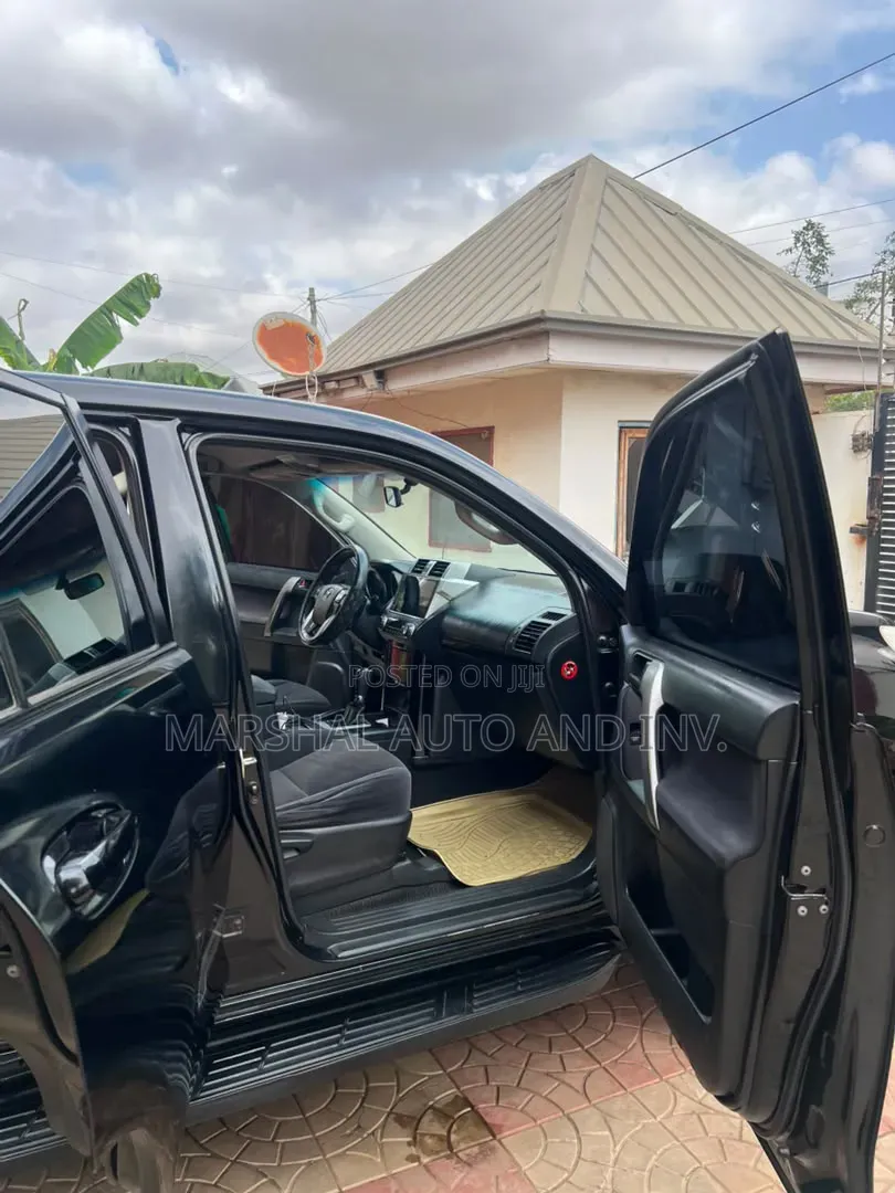 Toyota Land Cruiser Prado 2.8 D-4D 2015 Black