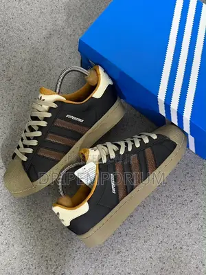 Adidas Superstar