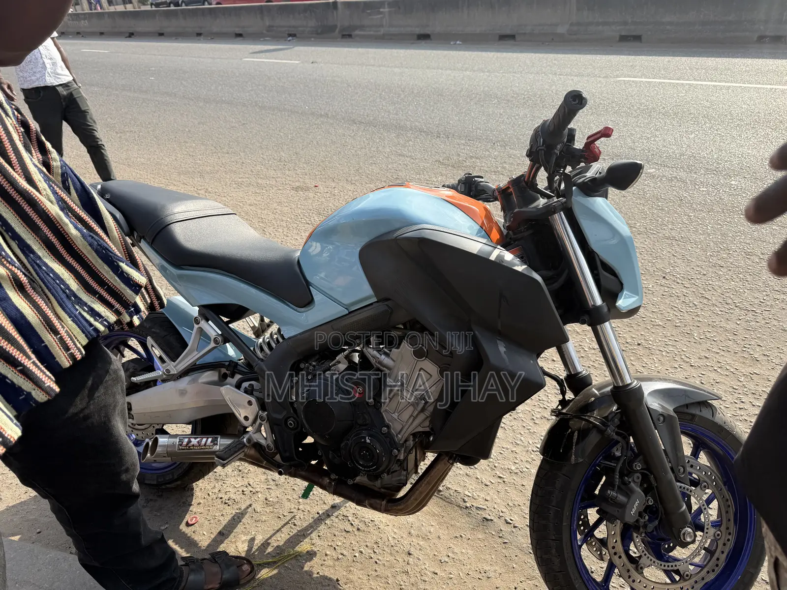 Honda CB 2018 Blue